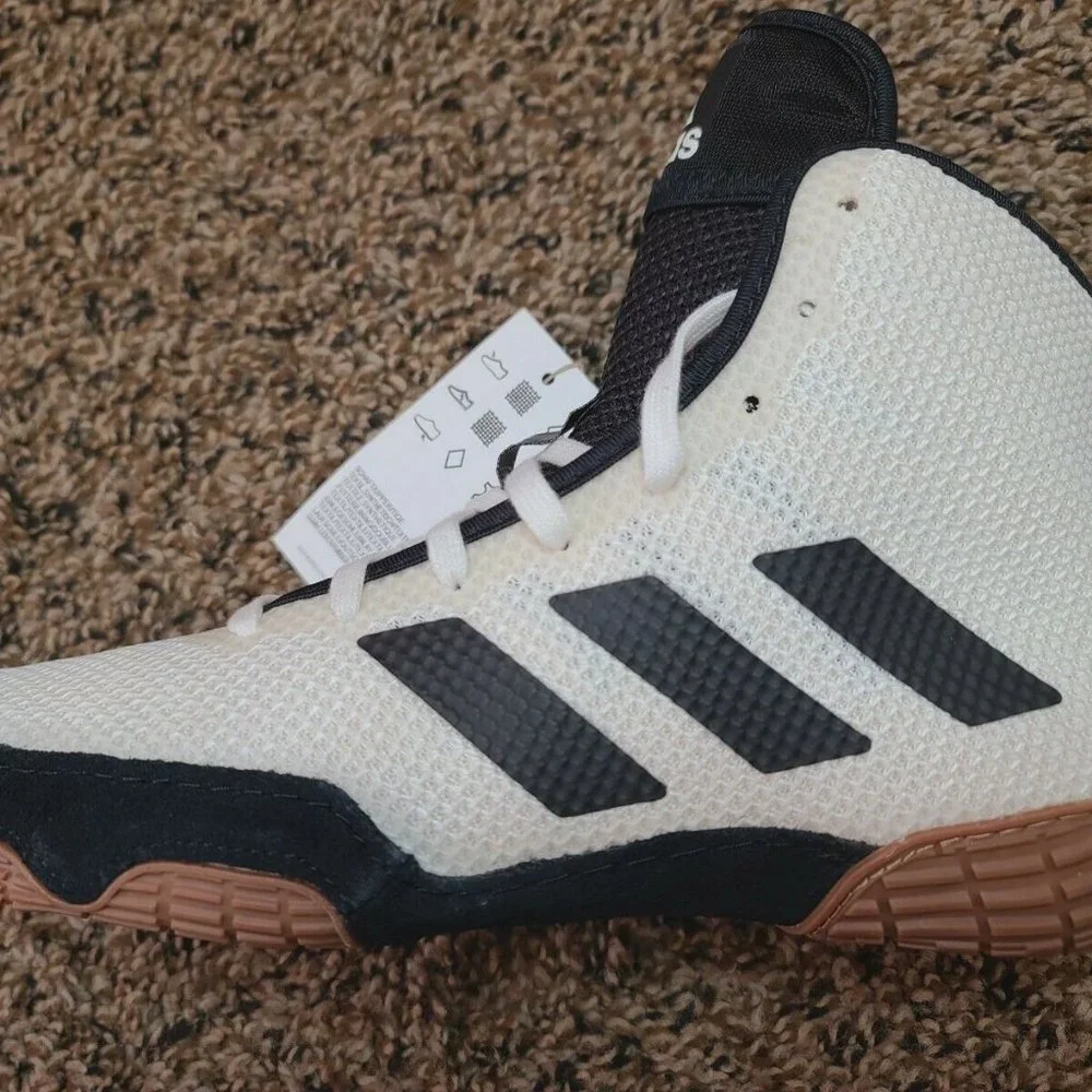 Adidas Tech Fall 2.0 Wrestling Off White Black Gum FU8172 Sz US 5 Kids Youth. Co - Picture 3 of 10